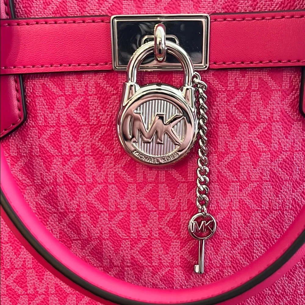 Michael Kors Dragonfruit MD Satchel NWT - Picture 2 of 16